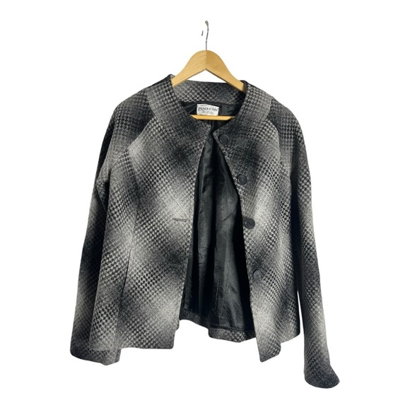 Pendleton Black and Gray Women's Blazer - Virgin Wool - Picture 3 of 6